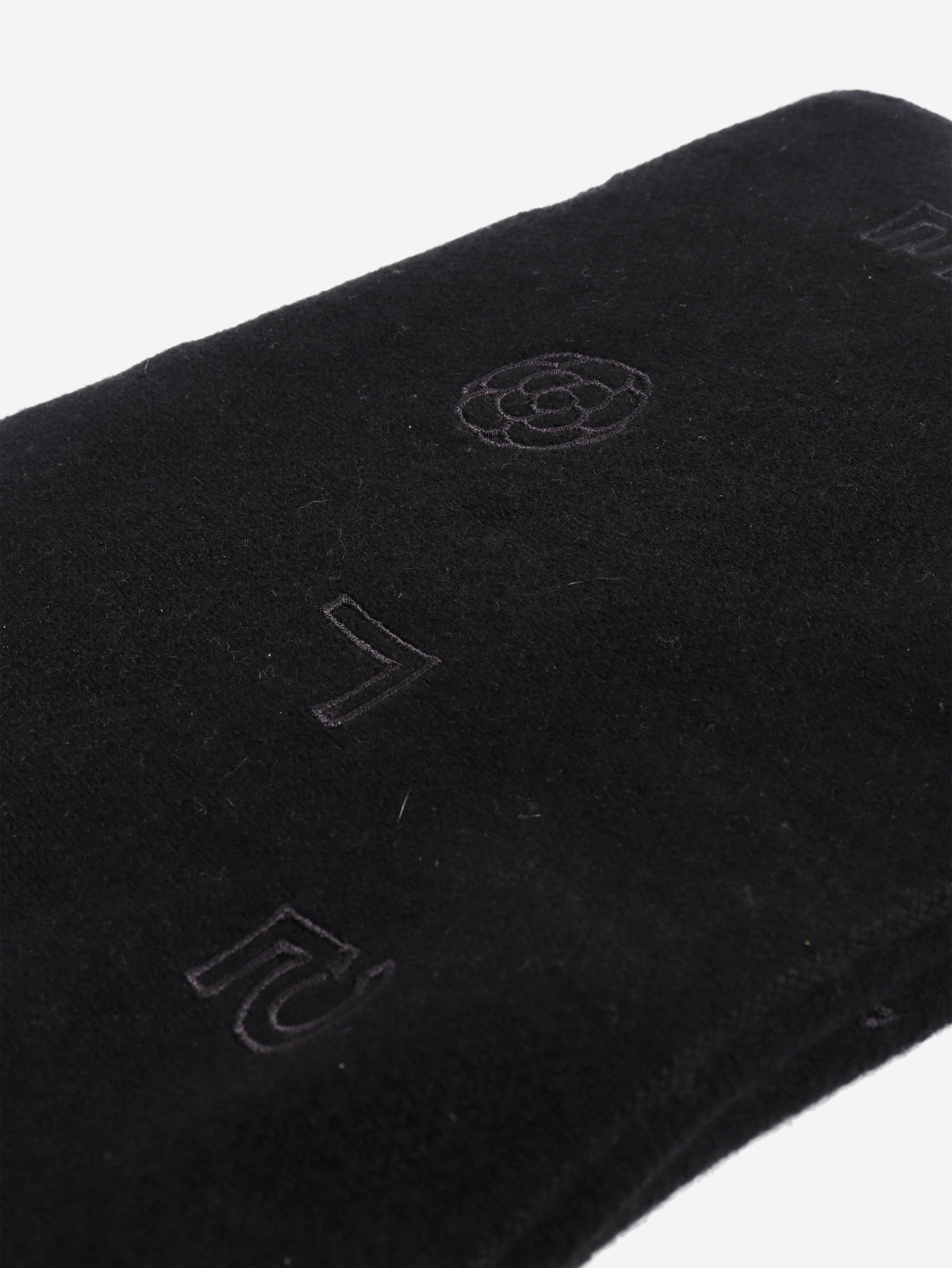 Black cashmere scarf Scarves Chanel 