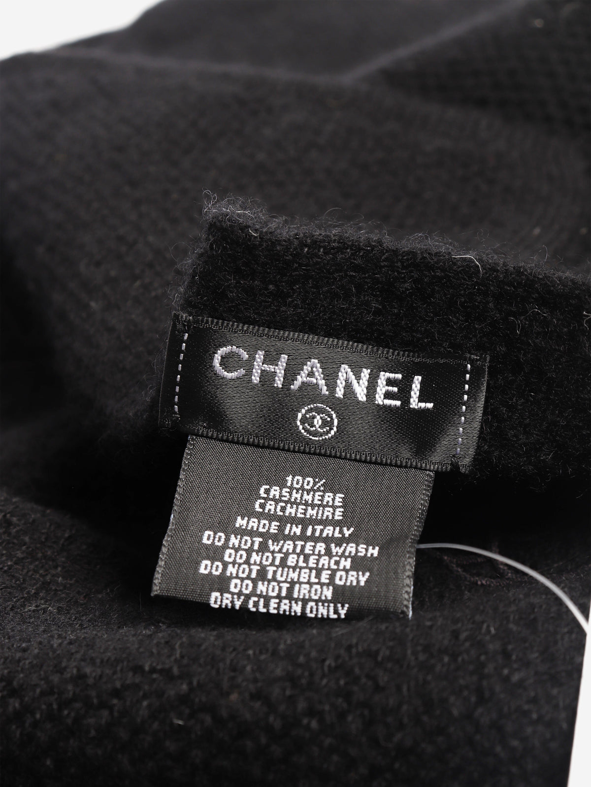 Black cashmere scarf Scarves Chanel 