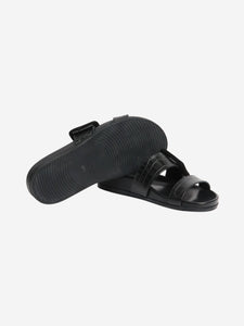 Manolo Blahnik Black Mayfu leather slides - size EU 37.5