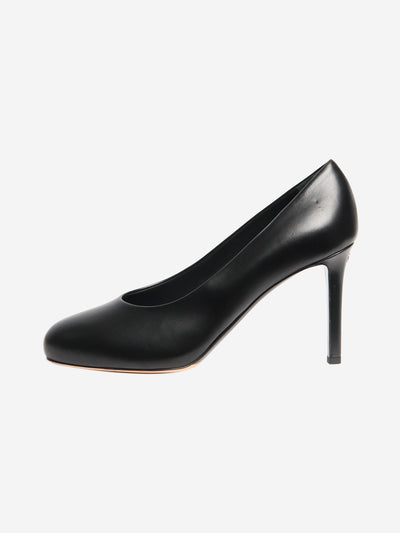 Black rounded leather pumps - size EU 39 Heels Chanel 