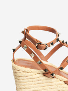 Valentino Tan Rockstud espadrilles wedge sandals - size EU 36