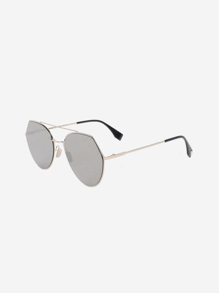 Silver mirrored round sunglasses alternate image