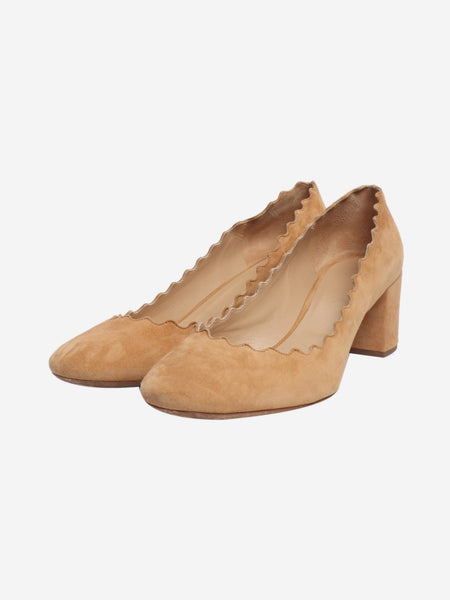 Beige Lauren suede scalloped-edge pumps - size EU 40.5 alternate image