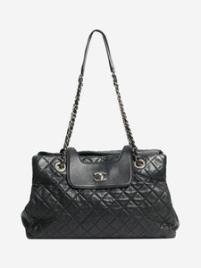 Chanel Black 2014 lambskin quilted flap bag