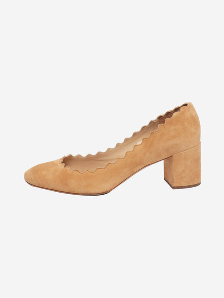 Beige Lauren suede scalloped-edge pumps - size EU 40.5 product image
