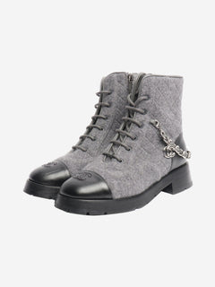 Black and grey quilted chain combat boots - size EU 38.5 Boots Chanel 