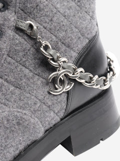 Black and grey quilted chain combat boots - size EU 38.5 Boots Chanel 