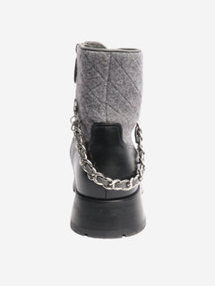 Black and grey quilted chain combat boots - size EU 38.5 Boots Chanel 
