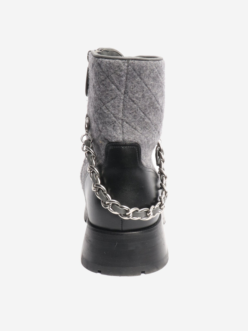 Black and grey quilted chain combat boots - size EU 38.5 Boots Chanel 