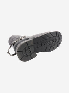 Black and grey quilted chain combat boots - size EU 38.5 Boots Chanel 