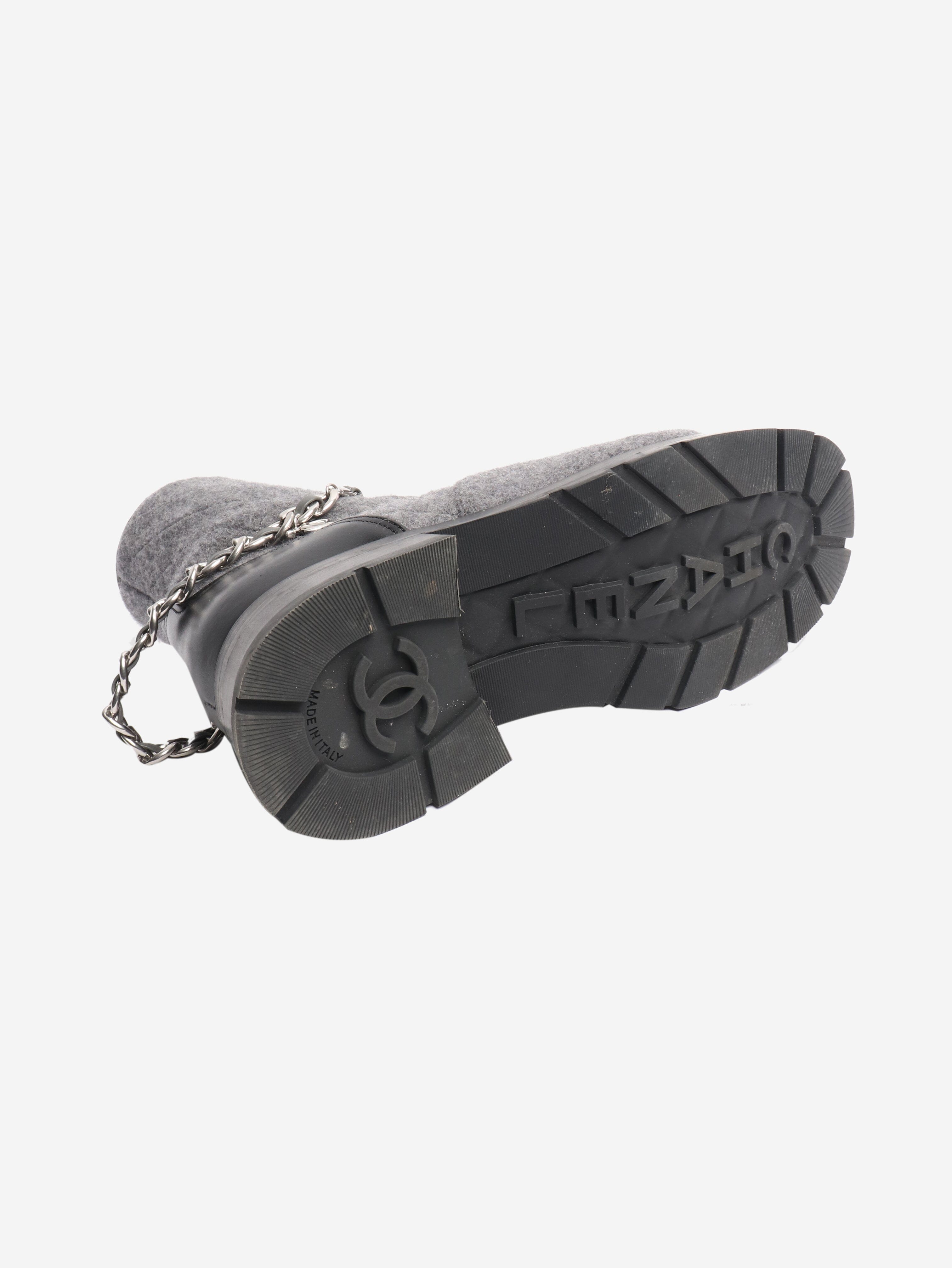 Black and grey quilted chain combat boots - size EU 38.5 Boots Chanel 