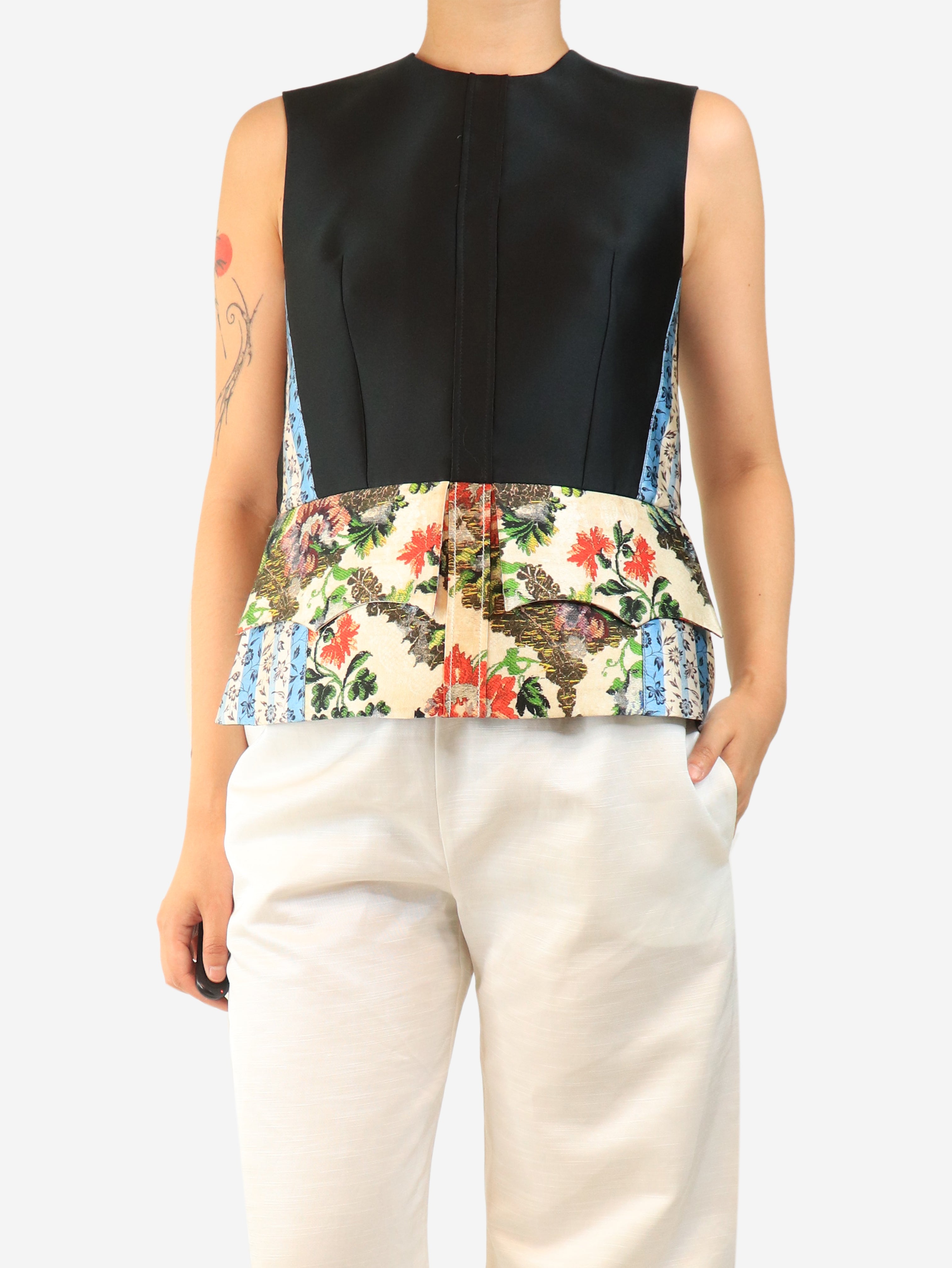 Black floral-block top - size UK 8