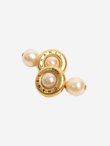 Chanel Gold pearl cuff links