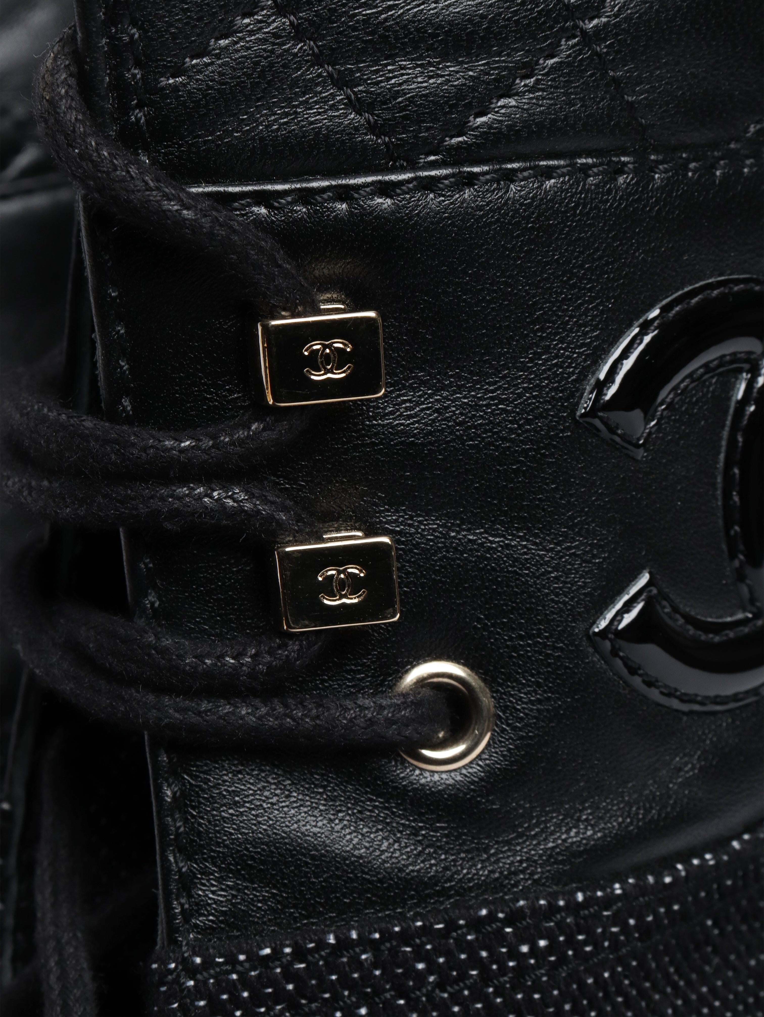 Black contrast-panel biker boots - size EU 38.5 Boots Chanel 