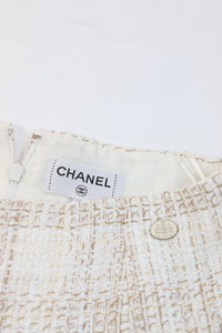Chanel Cream tweed mini skirt with red trim - size UK 10