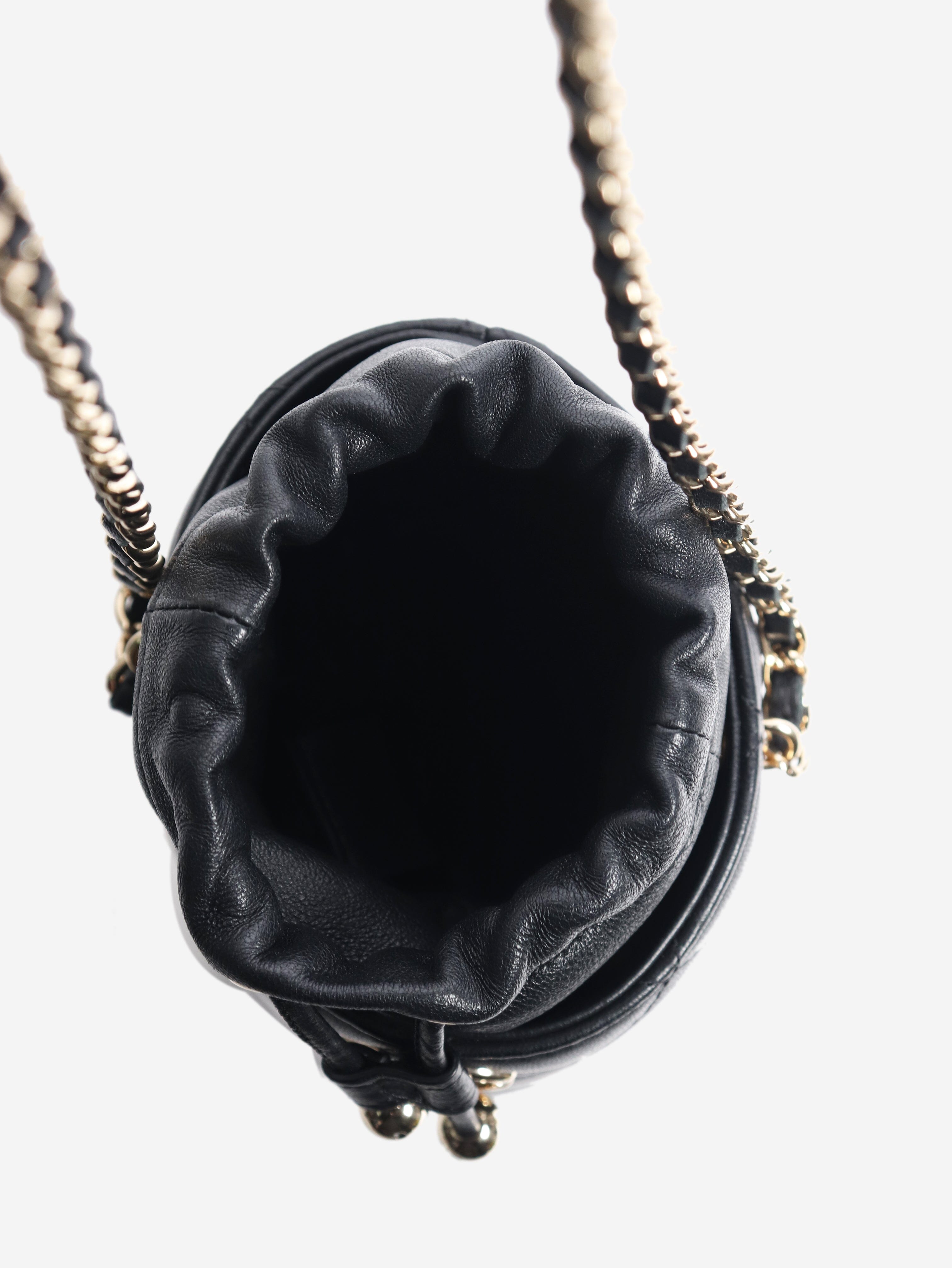 Black 2021 quilted leather bucket bag Cross-body bags Chanel 