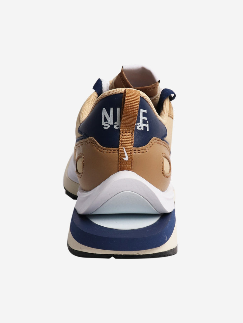 Neutral VaporWaffle trainers - size EU 41 Trainers Sacai x Nike 