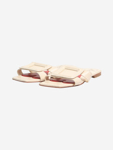 Roger Vivier Cream flat sandals - size EU 39