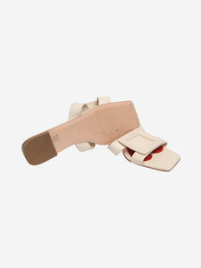 Roger Vivier Cream flat sandals - size EU 39