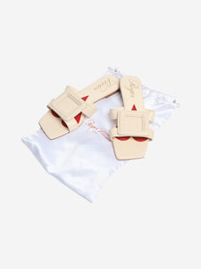 Roger Vivier Cream flat sandals - size EU 39