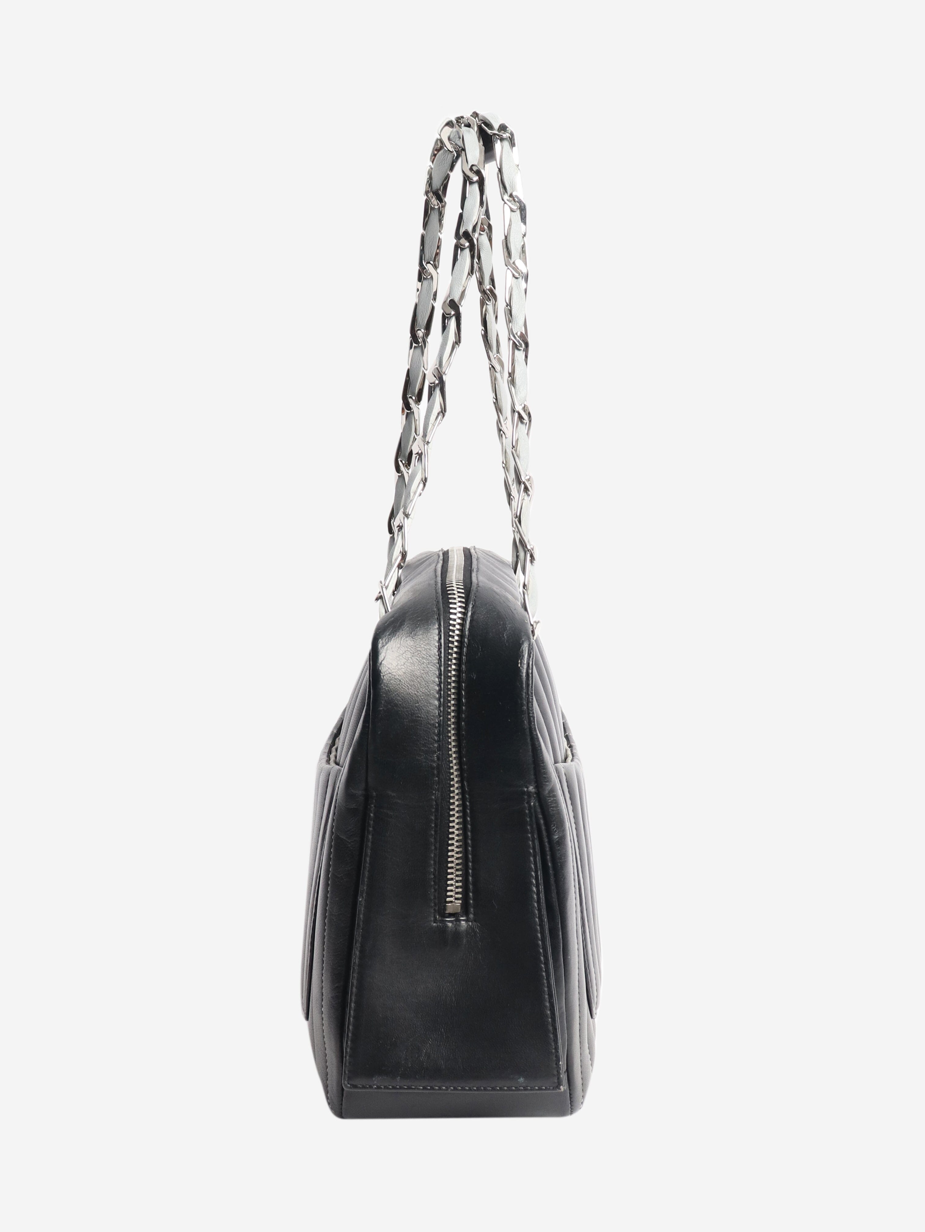 Black 2005 Mademoiselle Ligne vertical quilted camera bag Shoulder bags Chanel 