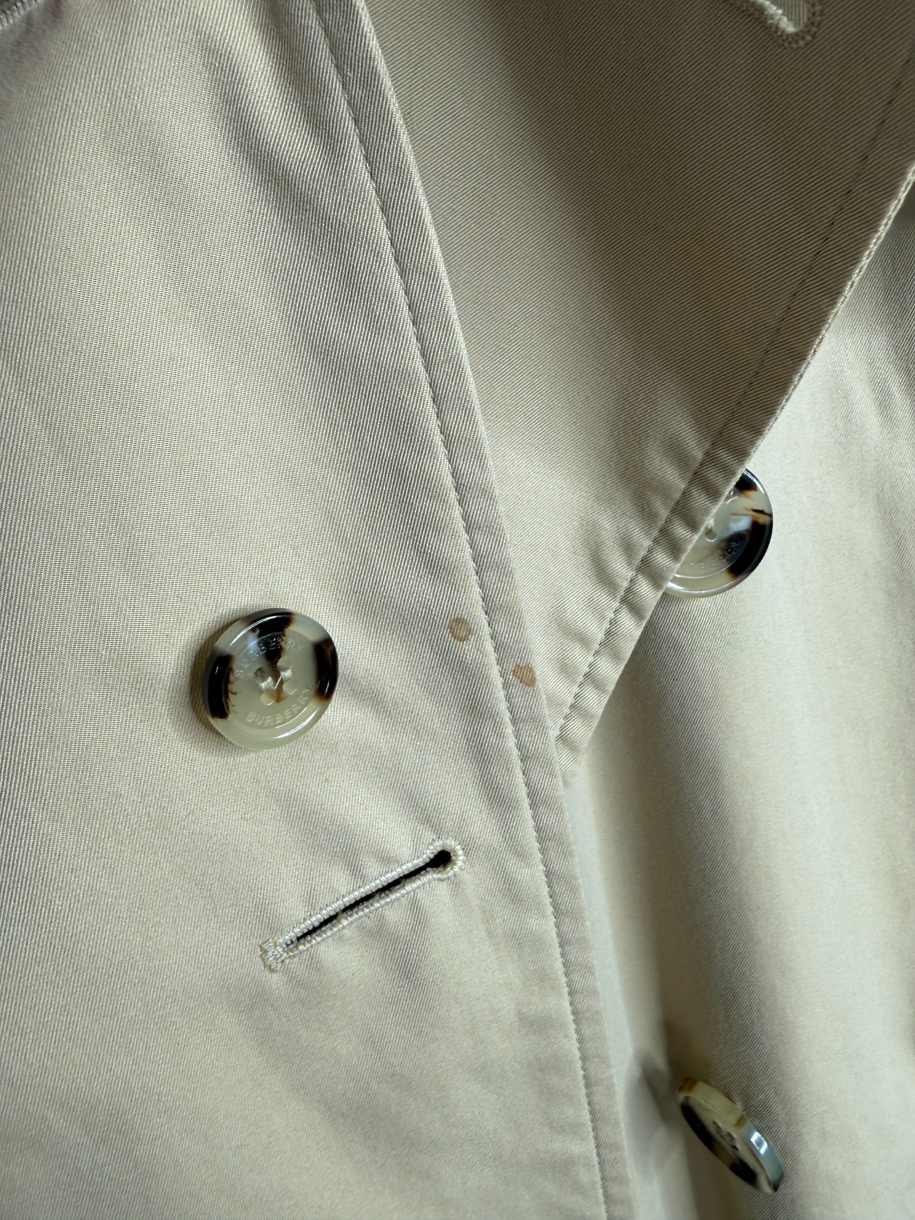 Neutral The Waterloo trench coat - size UK 6 Coats & Jackets Burberry 