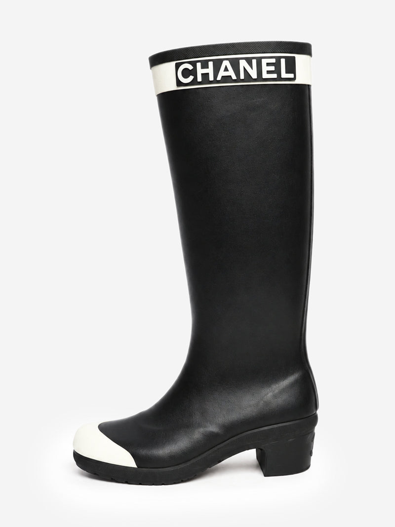Black and white rubber logo rain boots - size EU 38 Boots Chanel 
