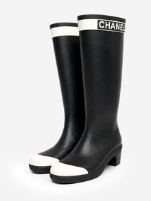 Black and white rubber logo rain boots - size EU 38 Boots Chanel 