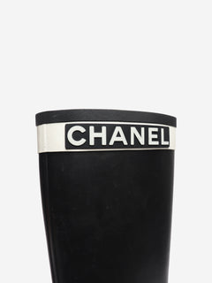 Black and white rubber logo rain boots - size EU 38 Boots Chanel 