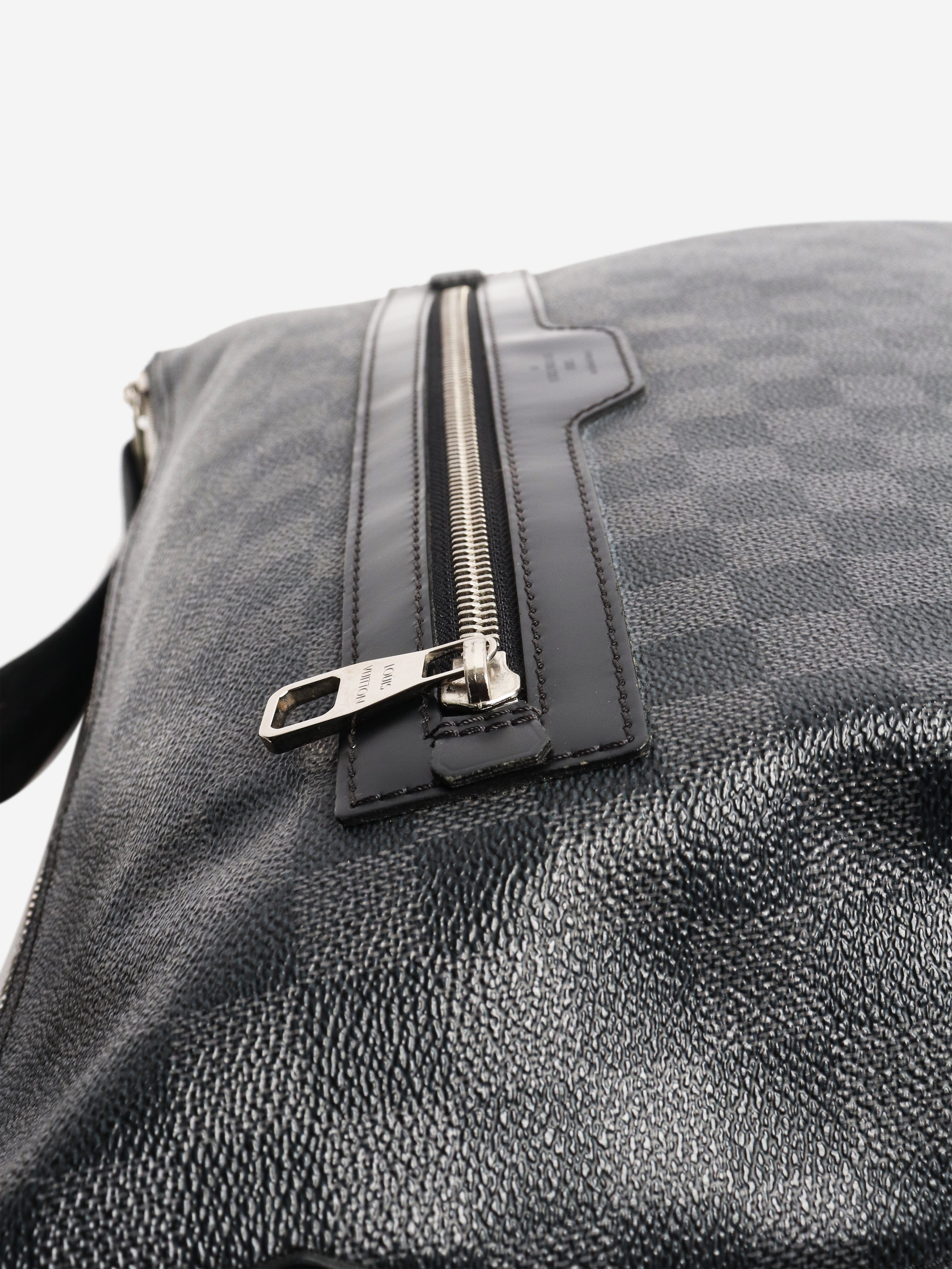 Louis Vuitton Shoulder bags - size Shoulder bags Louis Vuitton 