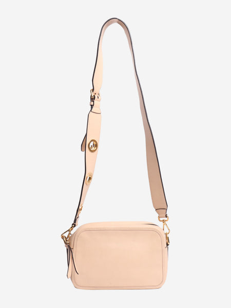Neutral camera bag alternate image
