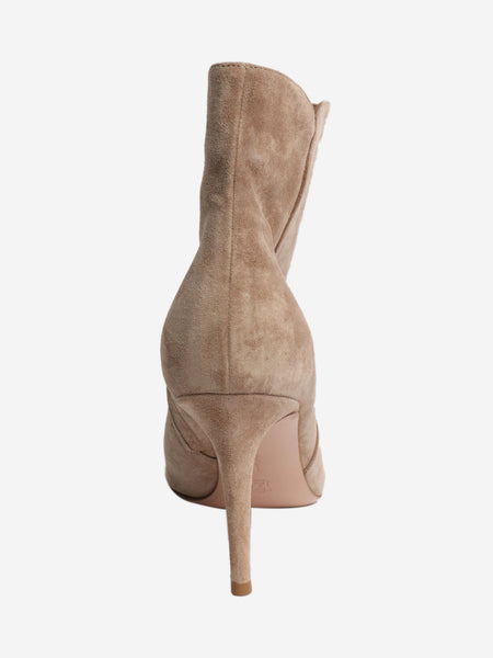 Beige suede ankle boots - size EU 39 alternate image