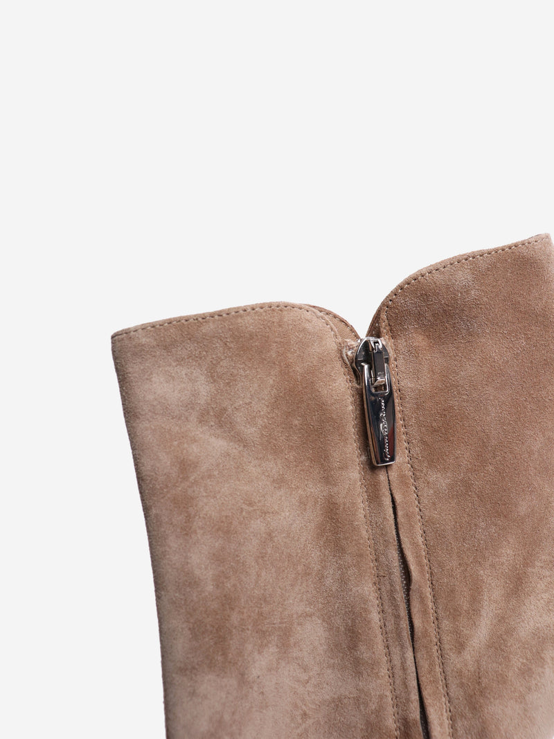 Beige suede ankle boots - size EU 39 Boots Gianvito Rossi 