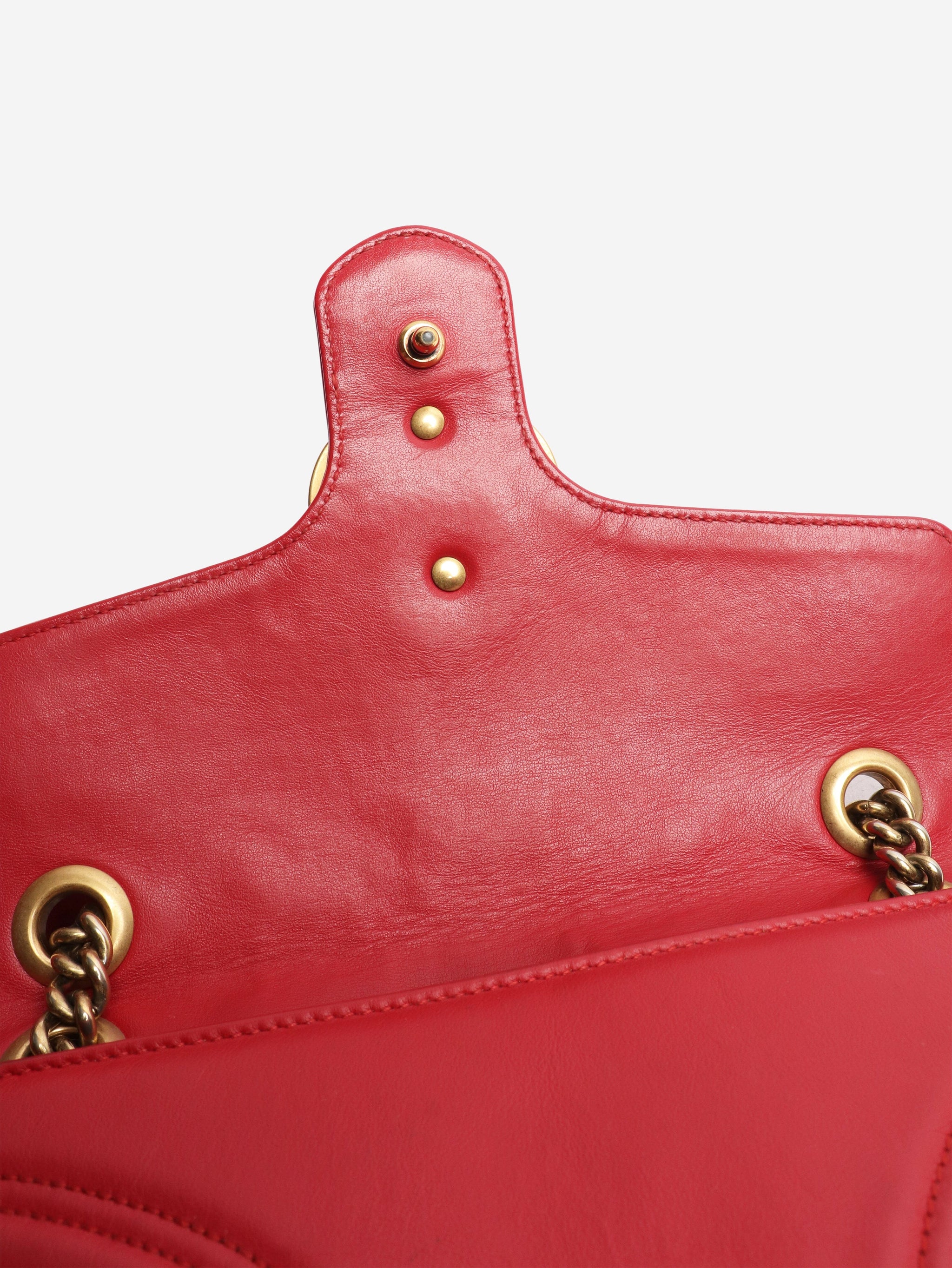 Red GG Marmont medium shoulder bag | Sign of the Times