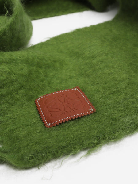 Green brushed alpaca Anagram scarf alternate image