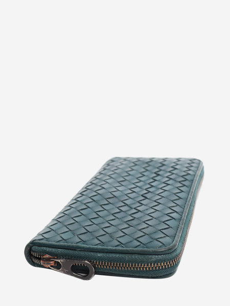 Dark green Intrecciato leather zip-around wallet alternate image