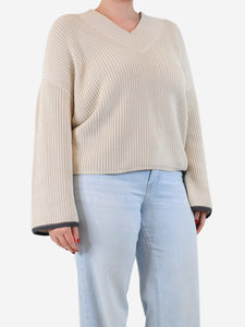 Brunello Cucinelli Neutral ribbed v-neck jumper - size