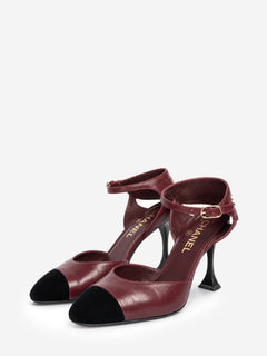 Burgundy leather and velvet cap-toe Mary Jane pumps - size EU 39 Heels Chanel 