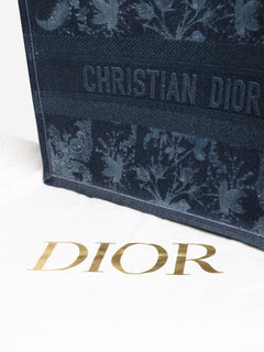 Blue 2021 medium denim Book Tote Tote Bags Dior 