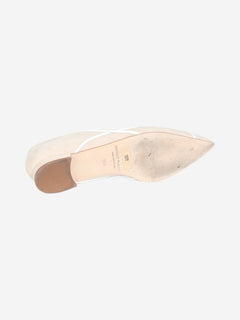 Neutral suede pointed toe flats - size EU 35.5 Flat Shoes Manolo Blahnik 
