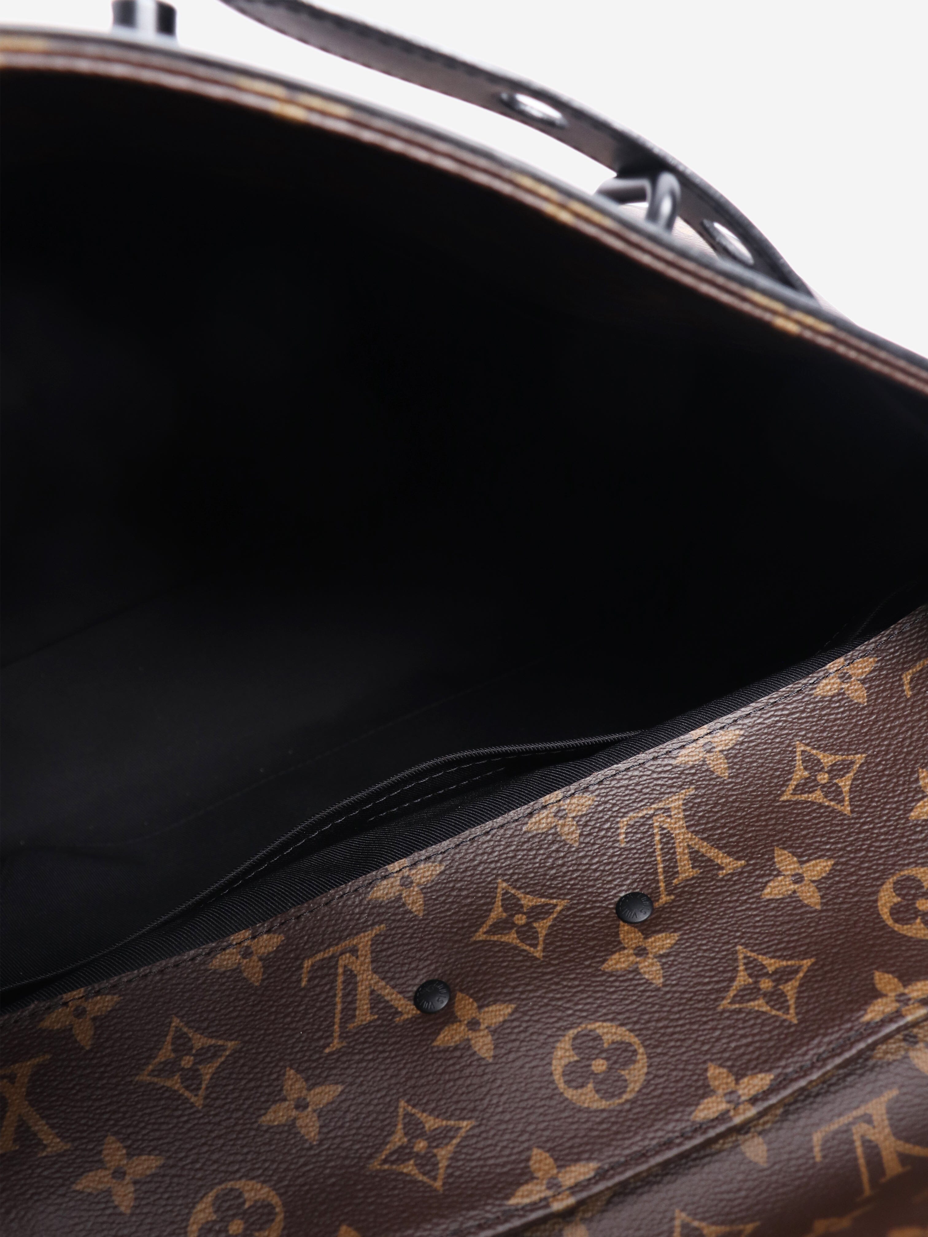 Louis Vuitton Shoulder bags - size Shoulder bags Louis Vuitton 