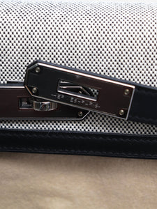 Hermes Ecru and black Kelly II Sellier 28 bag
