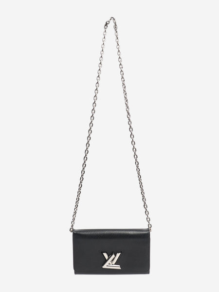 Black Twist chain wallet alternate image