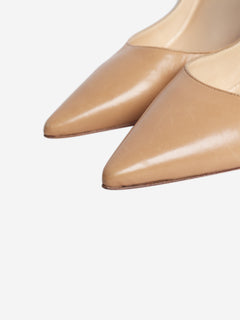 Neutral leather pointed-toe pumps - size EU 49
