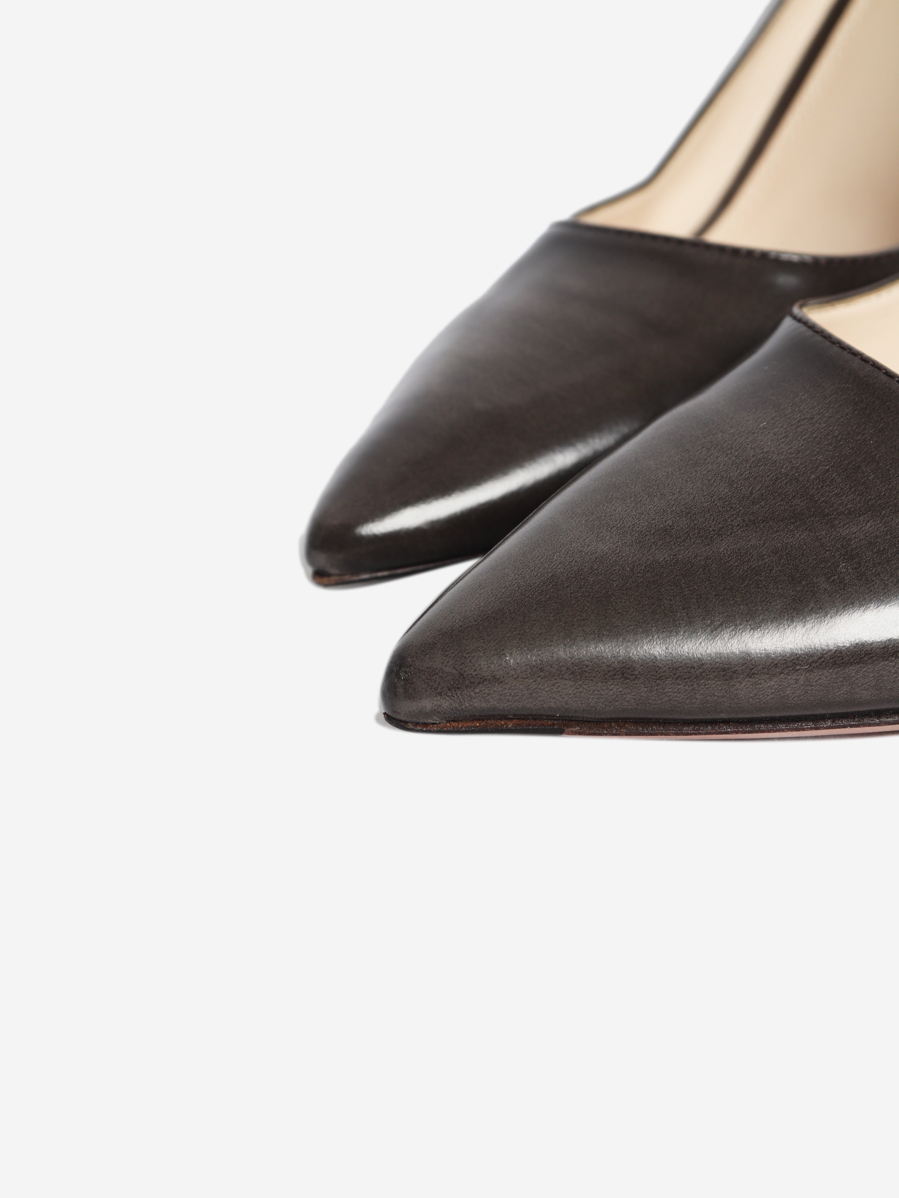Brushed grey leather pointed-toe pumps - size EU 39 (UK 6)