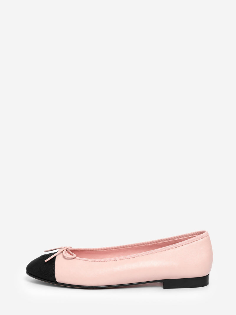 Pink lambskin cap-toe ballet flats - size EU 38.5 Flat Shoes Chanel 