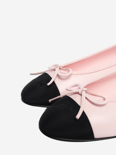 Pink lambskin cap-toe ballet flats - size EU 38.5 Flat Shoes Chanel 