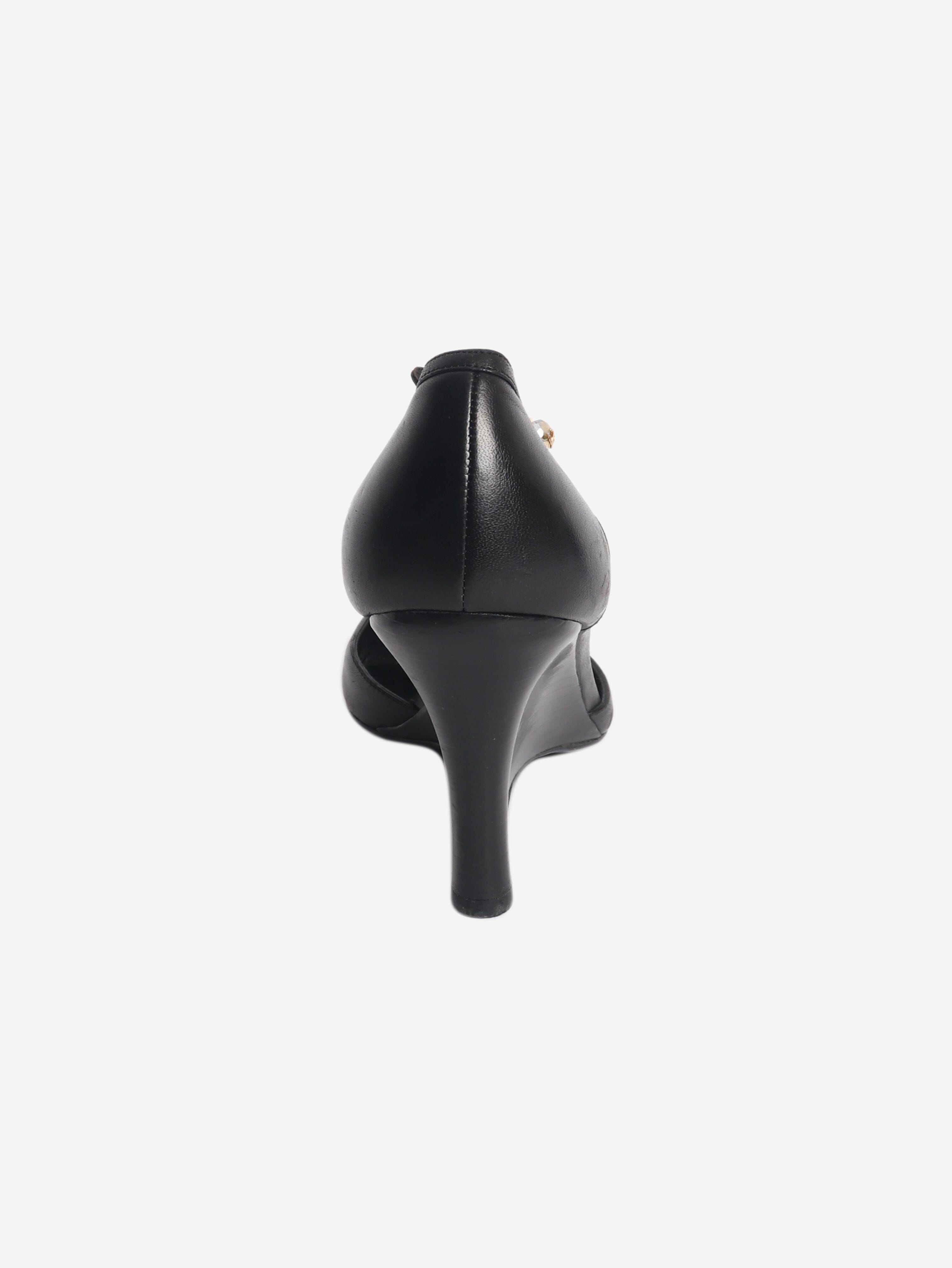 Black closed toe wedge heels - size EU 39 (UK 6) Heels Chanel 