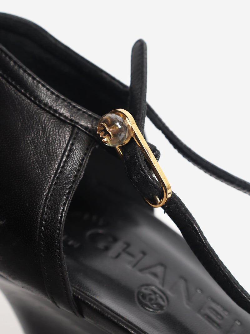 Black closed toe wedge heels - size EU 39 (UK 6) Heels Chanel 