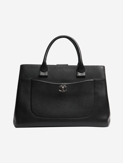 Black 2017 Neo Executive shopper bag Shoulder bags Chanel 